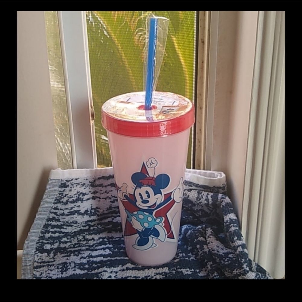 🆕️DISNEY-MINNIE Mouse.Disney.Tumbler 15